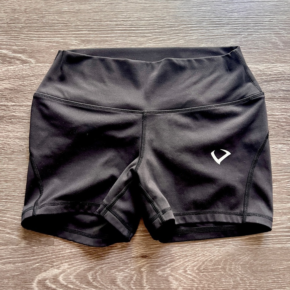 Black High-Waist Women's scrunch butt Shorts medium